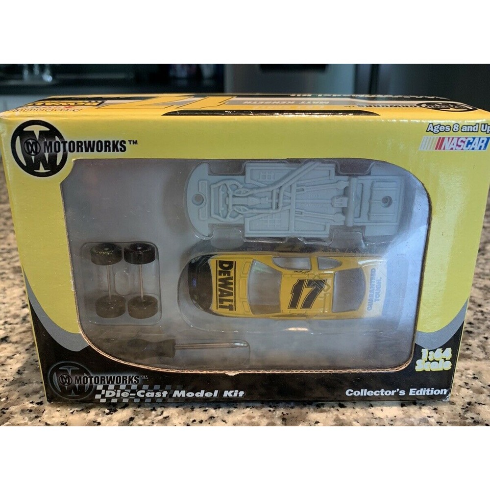 2003 Motorworks‎ Matt Kenseth 1:64 Scale Die-Cast Model Kit NIB